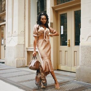 Abercrombie two-piece satin set! (SKIRT)